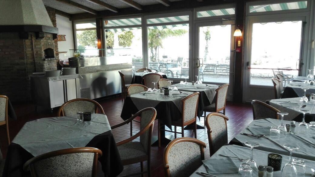 Piccolo Hotel Direkt Am See Brenzone sul Garda Exterior photo