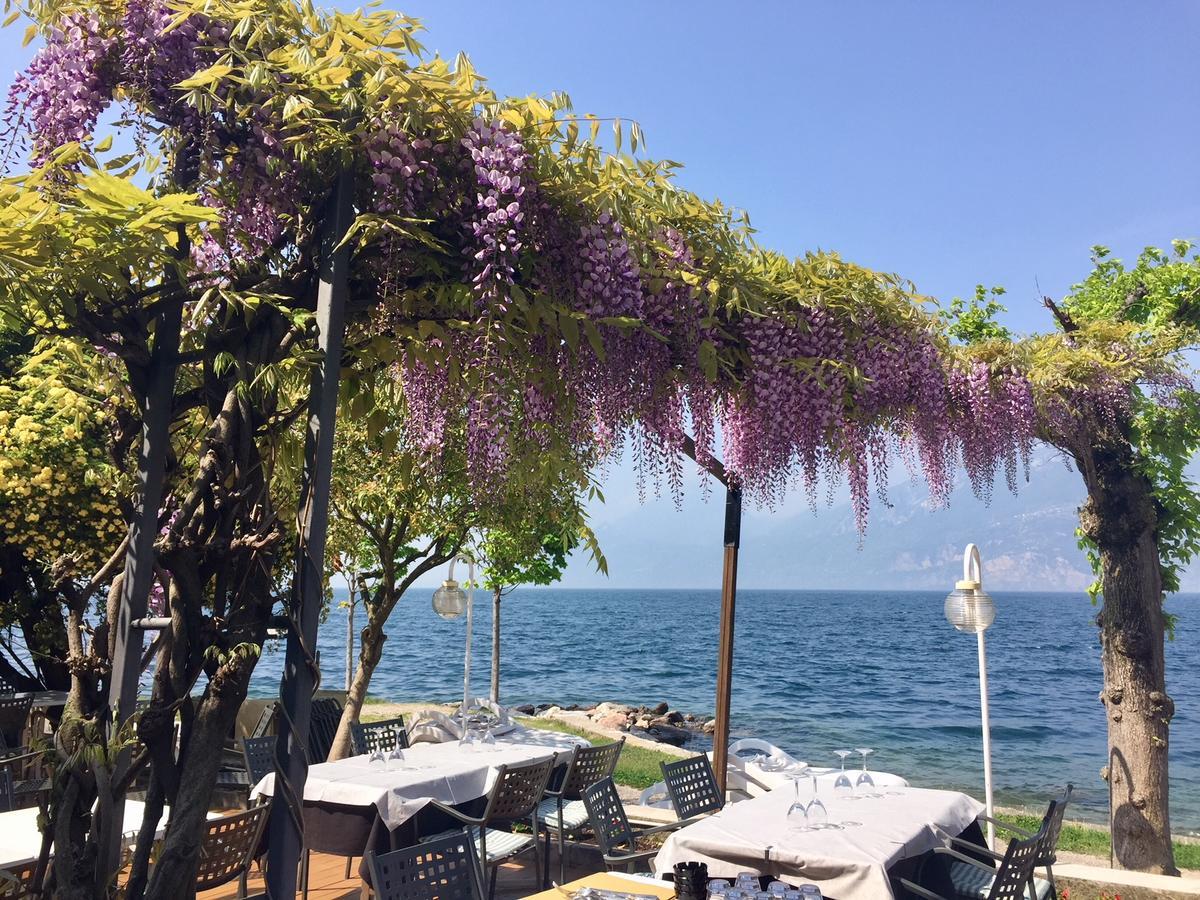 Piccolo Hotel Direkt Am See Brenzone sul Garda Exterior photo