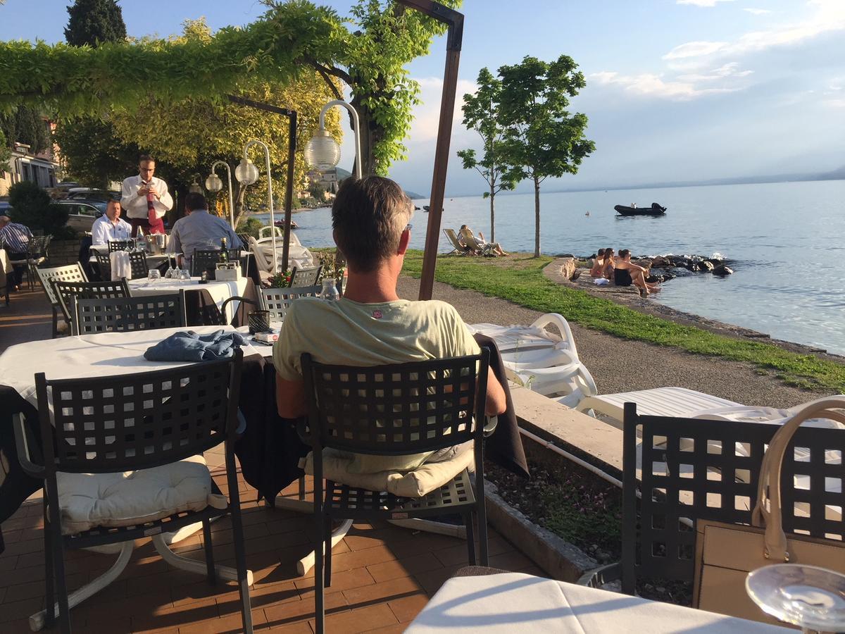 Piccolo Hotel Direkt Am See Brenzone sul Garda Exterior photo
